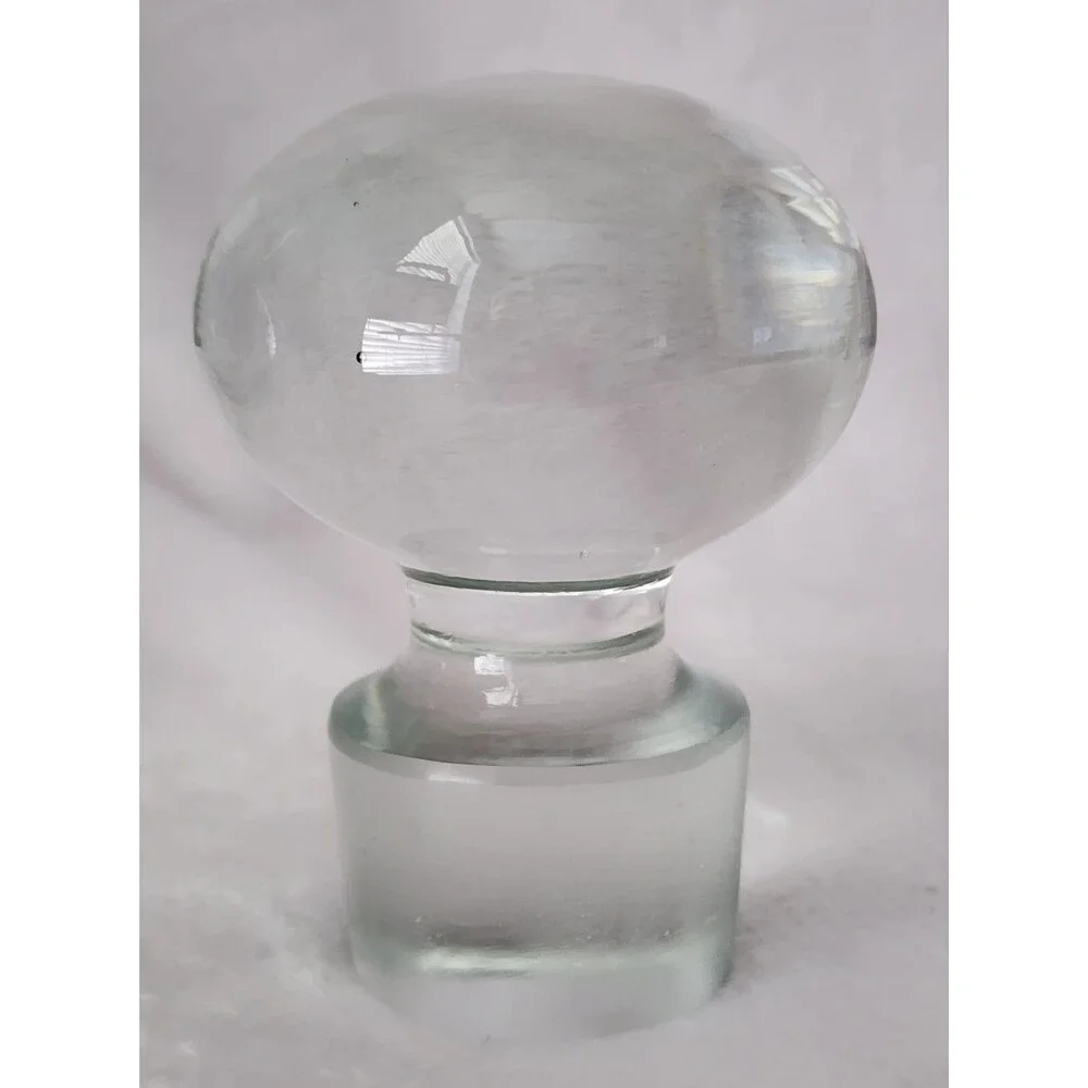 The Glass Shop Decanter ~ Modern Appeal